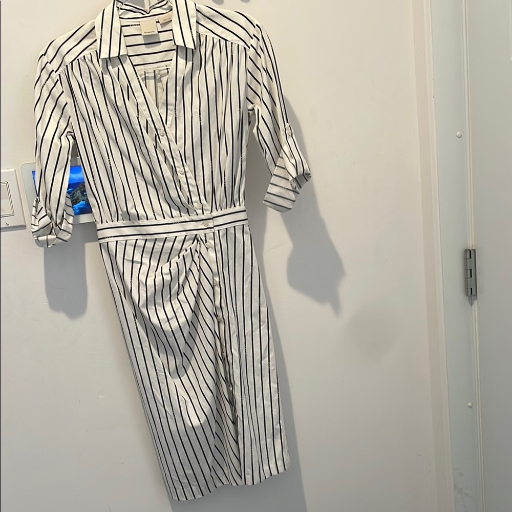 Pinko Black and White Buttoned Sheath Dress with Puff Sleeves